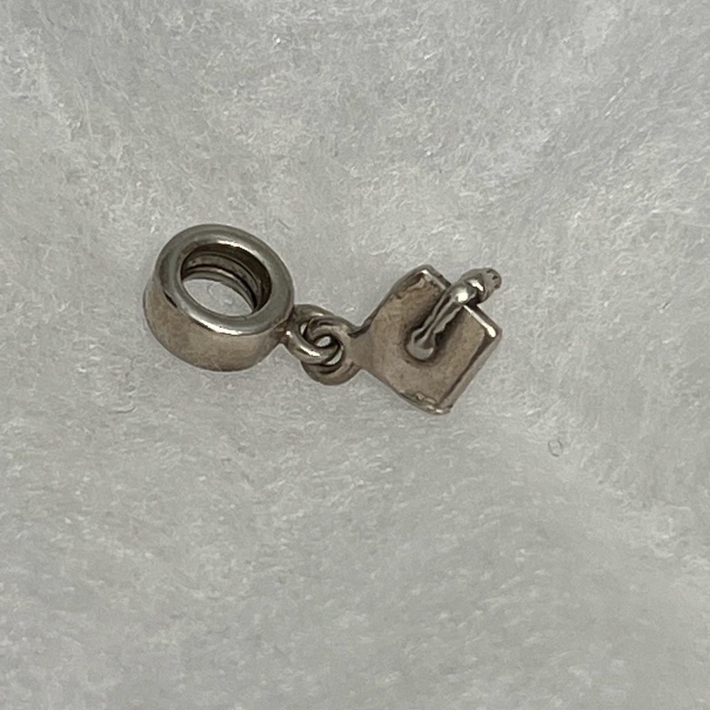 PANDORA STERLING SILVER GRADUATION HAT CHARM ALE - Picture 5 of 11